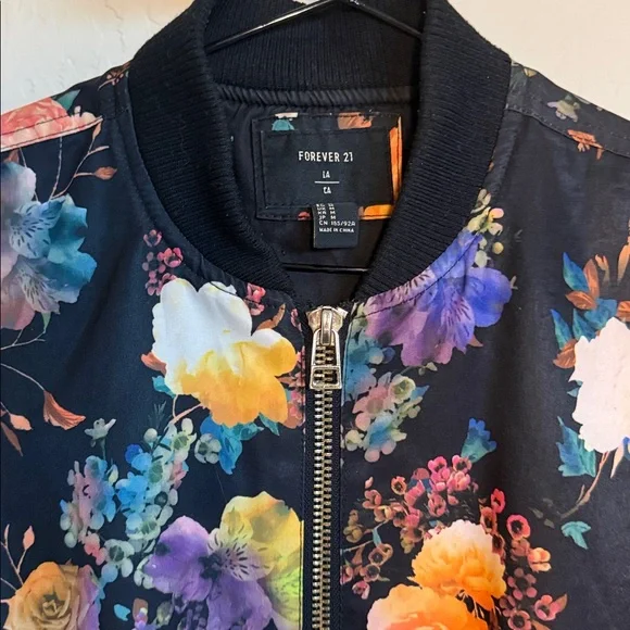 Forever 21 Black Floral Bomber Jacket - Picture 2 of 9